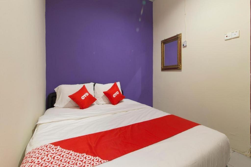Oyo 44100 Hotel Casavilla Petaling Jaya Exterior foto