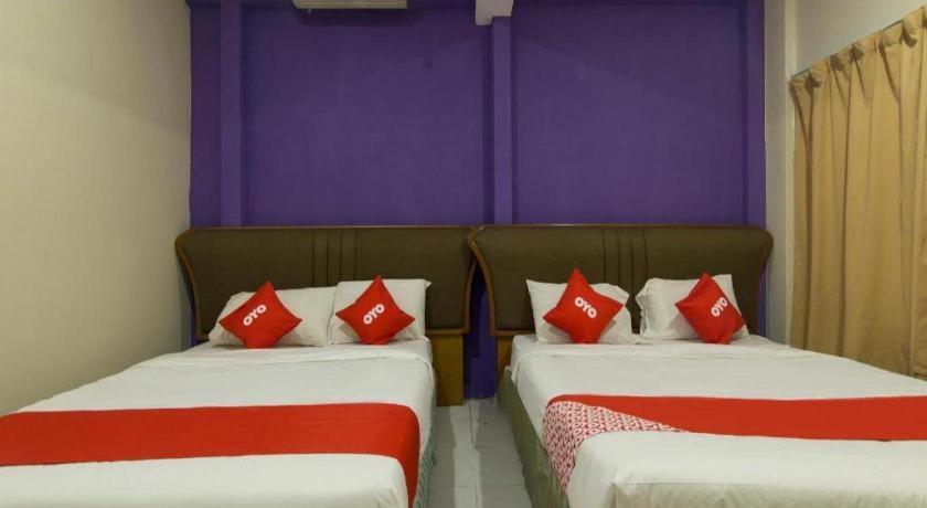 Oyo 44100 Hotel Casavilla Petaling Jaya Exterior foto