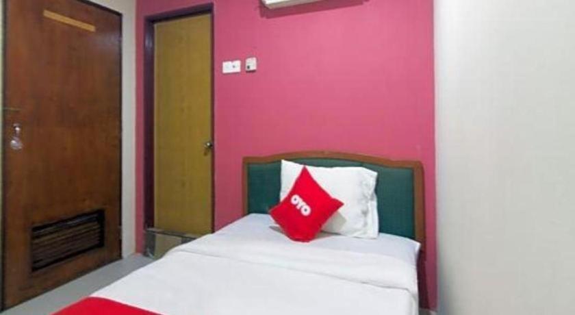 Oyo 44100 Hotel Casavilla Petaling Jaya Exterior foto