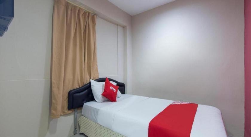 Oyo 44100 Hotel Casavilla Petaling Jaya Exterior foto